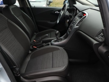 Opel Astra J Sedan 1.6 Twinport ECOTEC 115KM 2016 Opel Astra 1.6 16V, Salon Polska, Serwis ASO, zdjęcie 8