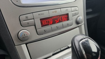 Ford Galaxy III Van 2.0 Duratorq TDCi 140KM 2009 Ford Galaxy Automat 7 Osobowy GHIA stara skrzynia, zdjęcie 9