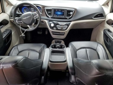 Chrysler Voyager V 2021 Chrysler Voyager 2021 CHRYSLER VOYAGER LXI 3.6 Benzyna 293KM, zdjęcie 7