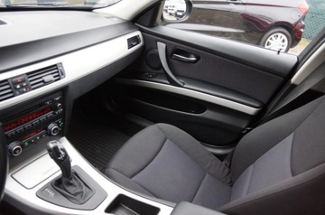 BMW Seria 3 E90-91-92-93 Touring E91 2.0 318d 143KM 2010 BMW Seria 3 2.0 Diesel 143 KM, Lift, Automat, Klimatronic, Biksenon 2.0, zdjęcie 16