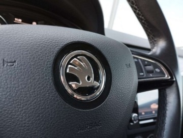 Skoda Rapid II Liftback Facelifting 1.0 TSI 95KM 2018 Skoda RAPID Skoda Rapid 1.0TSi Ambition od Dealera Bemo Motors Benzyna 95KM, zdjęcie 14