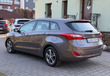 Hyundai i30 II Wagon Facelifting 1.4 MPI 100KM 2016 Hyundai i30 1,4 100KM LIFT Key-less Kamera Navi Bezwypadkowy SERWIS Super, zdjęcie 34