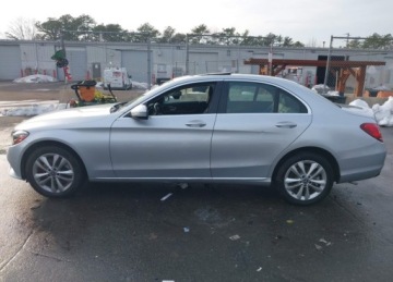 Mercedes Klasa C W205 Kabriolet Facelifting 2.0 300 258KM 2019 Mercedes-Benz Klasa C MERCEDES-BENZ C 300 4MATIC 2.0 Benzyna 259KM, zdjęcie 5