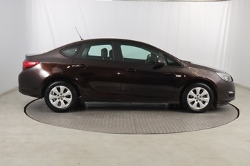 Opel Astra J Sedan 1.4 Turbo ECOTEC 140KM 2015 Opel Astra 1.4 T, Salon Polska, Serwis ASO, Klima, zdjęcie 5