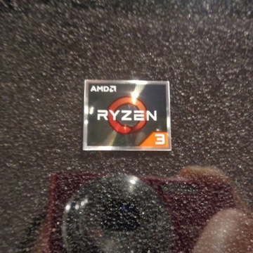 Naklejka AMD RYZEN 3 19 x 17 mm 450f