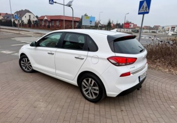 Hyundai i30 II Wagon Facelifting 1.6 CRDi 110KM 2017 Hyundai i30 1.6Crdi 110 PS NAVI Kamera Extra stan 1.6 Diesel 110KM, zdjęcie 5