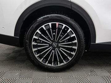 Omoda 9 1.5 T-GDI 537KM 2025 OMODA Omoda 9 1.5 Super Hybrid Exclusive AWD Suv 537KM 2025, zdjęcie 13