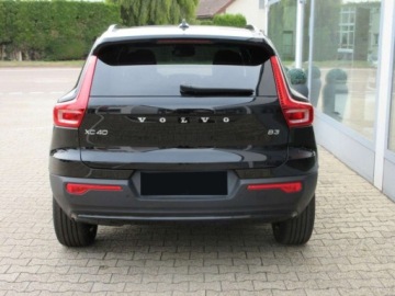 Volvo XC40 Crossover Facelifting 2.0 B3 163KM 2026 VOLVO XC40 B3 Plus Dark Suv 2.0 (163KM) 2026, zdjęcie 3