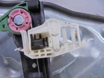 FIAT STILO MECHANIZMUS ZVEDÁK OKNO PŘEDNÍ PRAVÝ 5D 00467813420