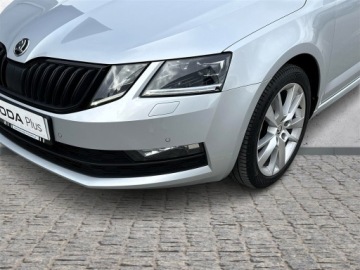 Skoda Octavia III Liftback Facelifting 1.5 TSI ACT 150KM 2019 Skoda Octavia 1.5TSI 150KM Style l Kamera, Salon P, zdjęcie 31