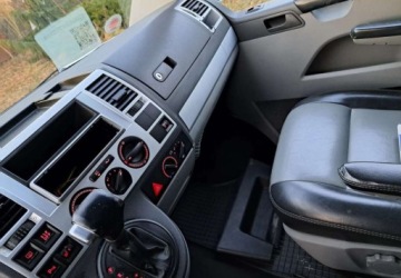 Volkswagen Caravelle T5 T5 Transporter 2.5 TDI 174KM 2007 Volkswagen Transporter Volkswagen Transporter 2.5 Diesel 174KM, zdjęcie 9