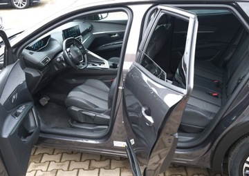 Peugeot 3008 II Plug-In Hybrid Facelifting 1.6 HYBRID4 300KM 2023 Peugeot 3008 Hybrid4 300 koni 4x4 Blis Keyless Webasto Full Led Kamery 180, zdjęcie 23