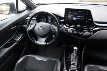 Toyota C-HR I Crossover Facelifting 2.0 Hybrid Dynamic Force 184KM 2020 Toyota C-HR 2.0 Hybrid, Salon Polska, zdjęcie 6