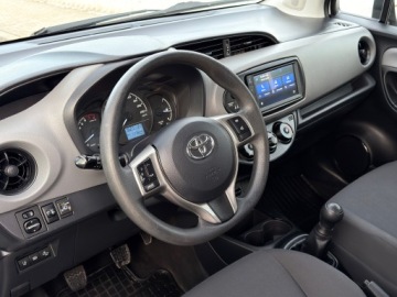 Toyota Yaris III Hatchback 5d Facelifting 2017 1.0 VVT-i 72KM 2020 TOYOTA YARIS 1.0 Life KRAJOWA BEZWYPADKOWA I WŁAŚCICIEL, zdjęcie 21