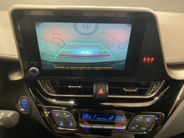 Toyota C-HR I Crossover Facelifting 2.0 Hybrid Dynamic Force 184KM 2022 Toyota C-HR 2.0 Hybrid Executive Toyota C-HR 2.0 E, zdjęcie 16