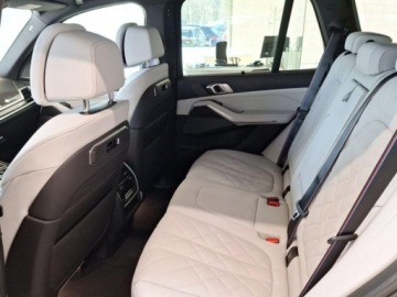 BMW X5 G05 SUV Facelifting 3.0 30d 298KM 2025 BMW X5 xDrive30d Sport Suv 3.0 (298KM) 2025, zdjęcie 11