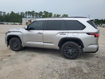 Toyota Sequoia II 2023 Toyota Sequoia SR5 2023 3.4l 3.4 Hybryda 437KM, zdjęcie 1