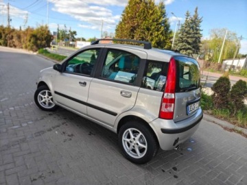 Fiat Panda II Hatchback 5d 1.2 8v 60KM 2005 Fiat Panda 1.2 Benzyna 60KM Klima Import Raty Oplaty 1.2 Benzyna 60KM, zdjęcie 10