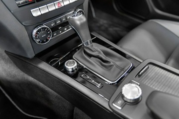 Mercedes Klasa C W204 Coupe AMG 6.2 C 63 AMG 457KM 2013 Mercedes C 63 AMG Tylko 7600 km przebiegu!, zdjęcie 35