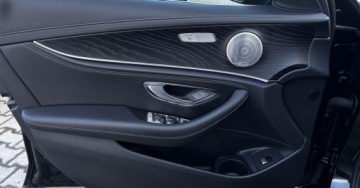 Mercedes Klasa E W213 Limuzyna 2.0 220d 194KM 2020 Mercedes-Benz Klasa E REZERWACJA SalonPL Od Dealera 4Matic AMG Line Kamera, zdjęcie 8