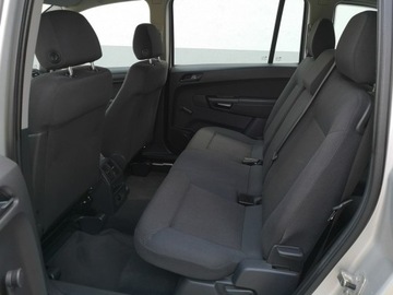 Opel Zafira B 1.6 Twinport ecoFLEX 115KM 2009 Opel Zafira 1.6 Benzyna 116KM Klima Pod. fotele 7-, zdjęcie 16