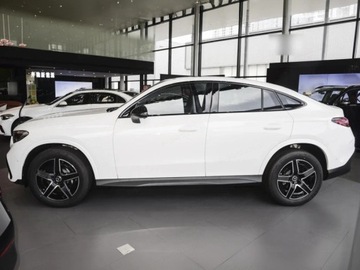 Mercedes GLC C254/X254 SUV 2.0 200d 163KM 2025 GLC Coupe 200 d 4-Matic AMG Line 2.0 (163KM) 2025, zdjęcie 4