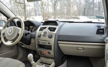 Renault Megane II Sedan 2.0 i 16V 135KM 2006 Renault Megane 2,0LPG Lift Salon PL 2.0 BenzynaLPG 134KM, zdjęcie 9