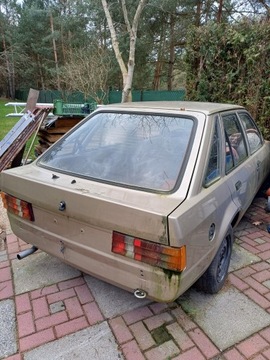 Ford Escort III Hatchback 1.6 XR3i 105KM 1984 FORD ESCORT 1984 rok benzyna, zdjęcie 1