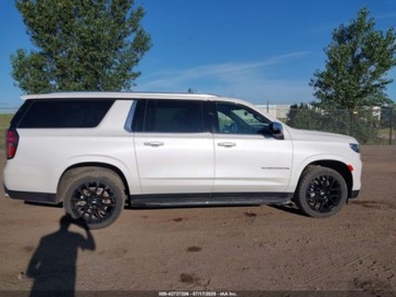 Chevrolet Suburban GMT900 2022 Chevrolet Suburban Premier 2022 5.3l 5.3 Benzyna 355KM, zdjęcie 6