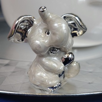 FIGURKA SŁOŃ SŁONIK MINI PREZENT 2 WZORY 4,5 CM