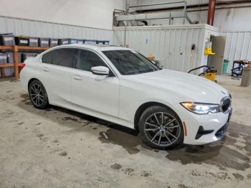 BMW Seria 3 G20-G21 2021 BMW Seria 3 330xi 2021 2.0 Benzyna 255KM, zdjęcie 4