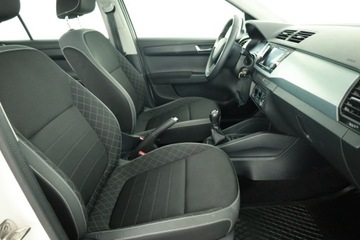 Skoda Fabia III Kombi Facelifting 1.0 TSI 95KM 2019 Skoda Fabia 1.0 TSI, Salon Polska, Serwis ASO, zdjęcie 6