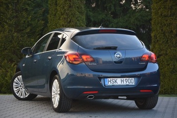 Opel Astra J Hatchback 5d 1.4 Turbo ECOTEC 140KM 2011 OPEL ASTRA J 1.4 Turbo 140 KM, zdjęcie 11