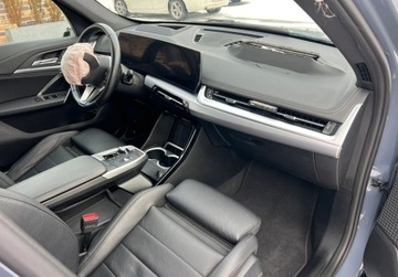 BMW X1 U11 Crossover 1.5 18i 136KM 2022 BMW X1 1.5 benzyna 136 km Led Nawigacja Kamera Sensor 1.5 Benzyna 136KM, zdjęcie 11