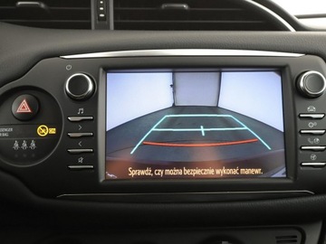 Toyota Yaris III Hatchback 5d Facelifting 2017 1.5 Dual VVT-iE 111KM 2017 Toyota Yaris automat grzane fotele kamera, zdjęcie 23