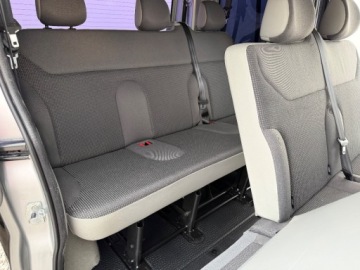 Opel Vivaro A Combi L1 2.0 CDTI 115KM 2014 Opel Vivaro Vivaro 2.0 Cdti- 9-cioosobowy - 105 000km 2.0 Diesel 114KM, zdjęcie 14