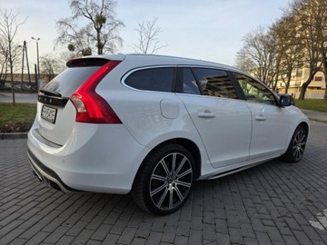 Volvo V60 I Kombi Facelifting 2.0 T6 DRIVE-E  306KM 2015 VOLVO V60 POLESTAR T6 AWD, 3.0l benzyna 330KM * Bezwypadkowy, zdjęcie 28