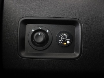 Dacia Duster II SUV 1.6 SCe 115KM 2018 Dacia Duster LPG Prestige navi grzane fotele, zdjęcie 30