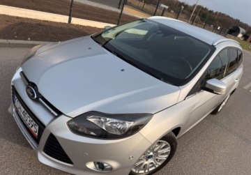 Ford Focus III Kombi 1.6 EcoBoost 150KM 2011 Ford Focus TITANIUM 1.6EB 150ps 6Biegow Tylko115TysPrzebiegu SamParkuje UN, zdjęcie 3