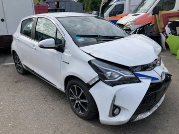 Toyota Yaris III 2018 Toyota Yaris 1.5 HYBRID Salon PL 2018