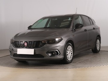 Fiat Tipo II Hatchback 1.4 T-Jet LPG 120KM 2018 Fiat Tipo 1.4 T-Jet LPG, Salon Polska, zdjęcie 1