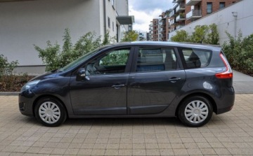Renault Scenic II 1.5 dCi 105KM 2009 Renault Scenic Bezwypadkowy 7-osobowy 1.5 Diesel 106KM, zdjęcie 4