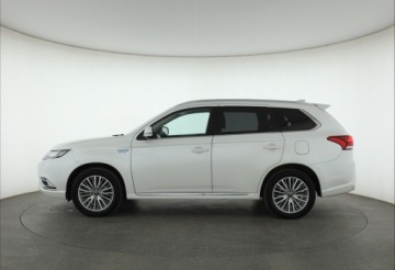 Mitsubishi Outlander III SUV PHEV Facelifting 2020 2.4 PHEV 224KM 2020 Mitsubishi Outlander 2.4 PHEV, Salon Polska, zdjęcie 2