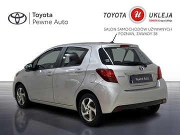 Toyota Yaris III Hatchback 5d Facelifting Hybrid 100KM 2015 Toyota Yaris Hybrid 100 Premium III (2011-2019) To, zdjęcie 8