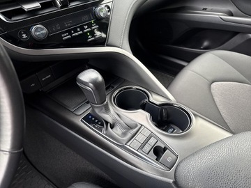 Toyota Camry IX Sedan 2.5 Hybrid Dynamic Force 218KM 2021 Toyota Camry 2.5 Hybrid Comfort CVT 2.5 Hybrid Com, zdjęcie 24