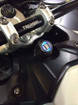 Адаптер Hella/DIN Powerlet для BMW USB 2.2A