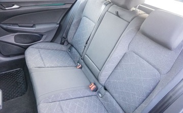 Volkswagen Golf VIII Variant 1.5 eTSI 150KM 2021 Volkswagen Golf 1,5 E-TSI 150 KM 1.5 Benzyna 150KM, zdjęcie 11