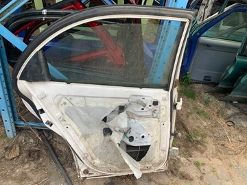 DAEWOO NUBIRA 1 I 2 DVEŘE LEVÉ ZADNÍ BÍLÝ SEDAN