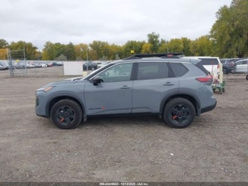 Nissan 2025 Nissan Rogue Rock Creek 2025 1.5l 1.5 Benzyna 201KM, zdjęcie 2