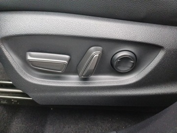 Toyota C-HR II SUV Plug-In 2.0 Hybrid Dynamic Force Plug-in  223KM 2025 Toyota C-HR 2.0 PHEV GR Sport 2.0 PHEV GR Sport |, zdjęcie 23